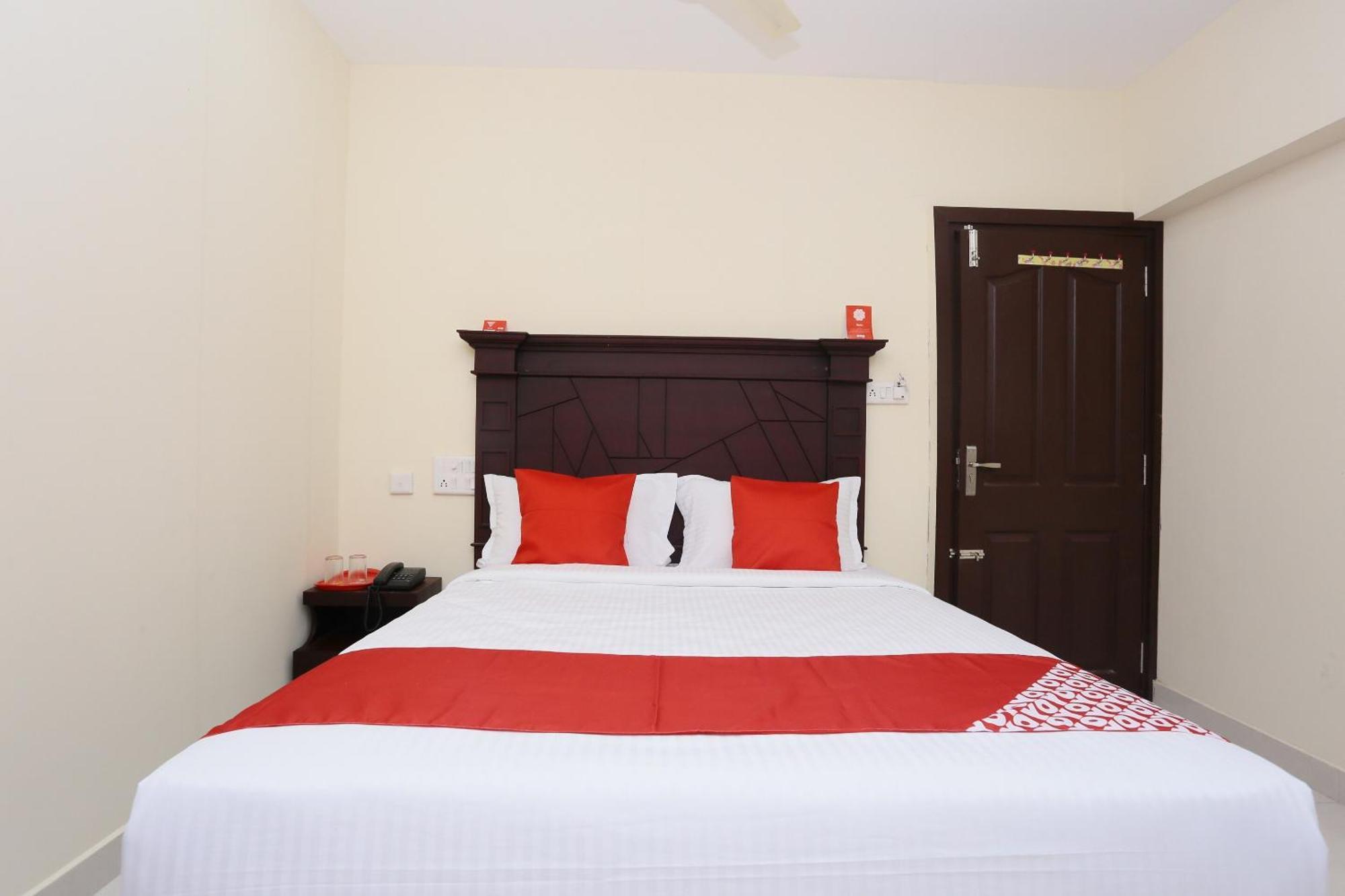 OYO 37929 Hotel Malabar Plaza Kochi Exterior foto